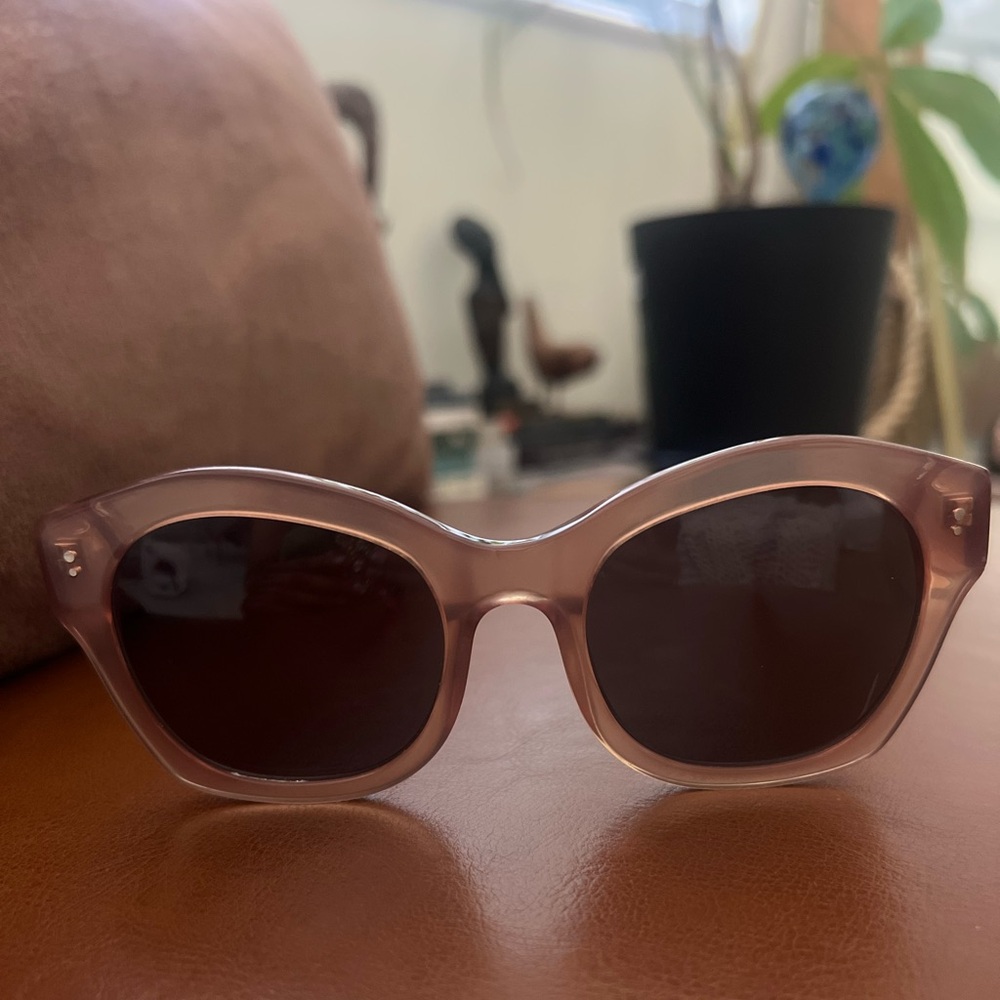 Chic brown  Sunglasses